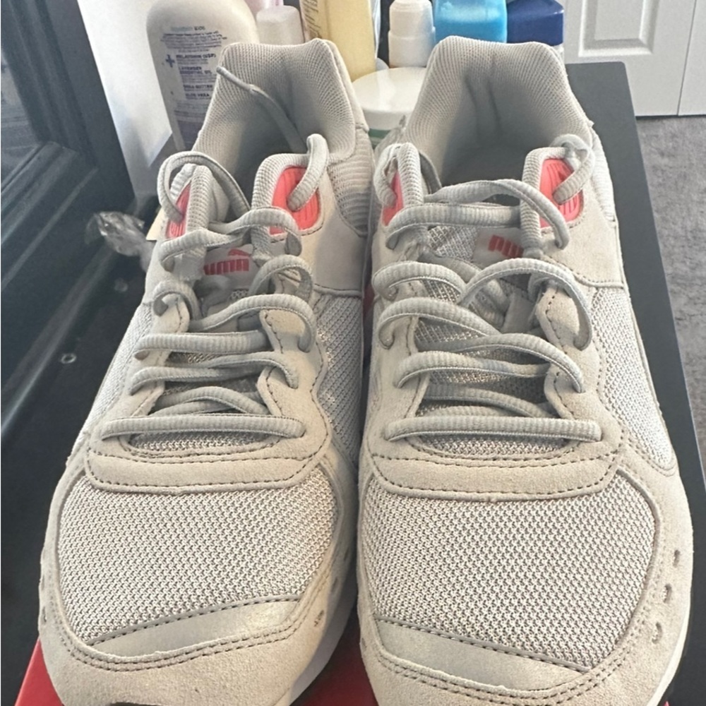 Women Puma Shoes